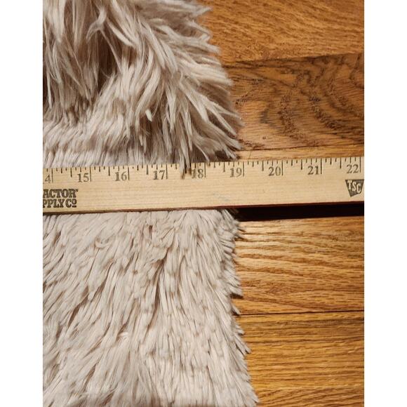 Say What? Women's Juniors' Faux Fur Cream Vest Size Large Y2K Style - Picture 4 of 5